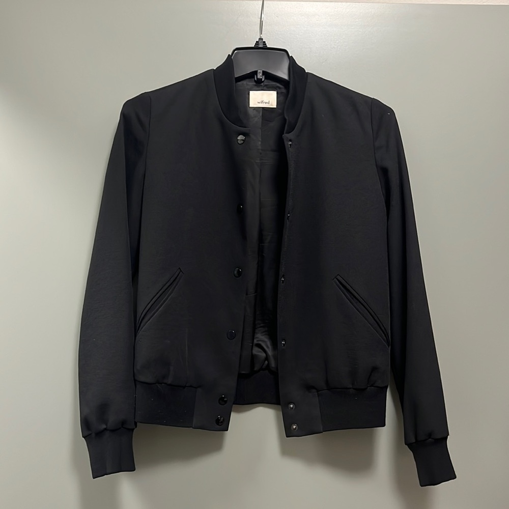 XSmall Aritzia Black Bomber Jacket